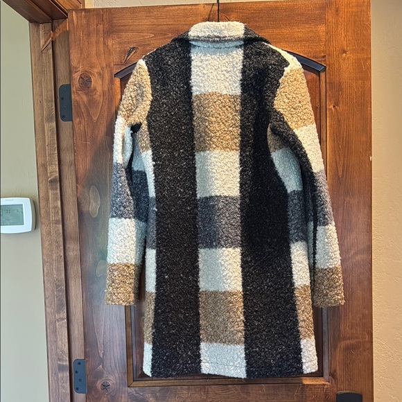 CHARLIE B Cream and Black Teddy Jacket with Casual Fit - Picture 7 of 9